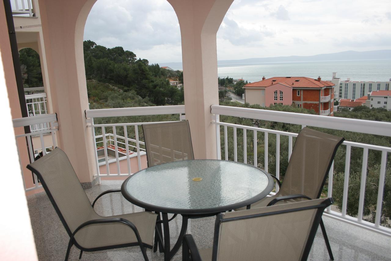 Apartments Simovic Tučepi Екстериор снимка