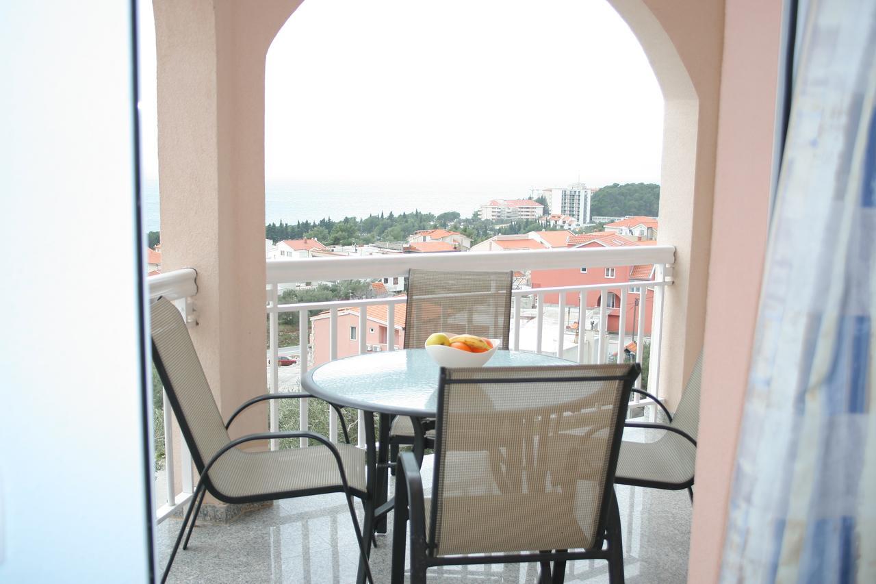Apartments Simovic Tučepi Екстериор снимка